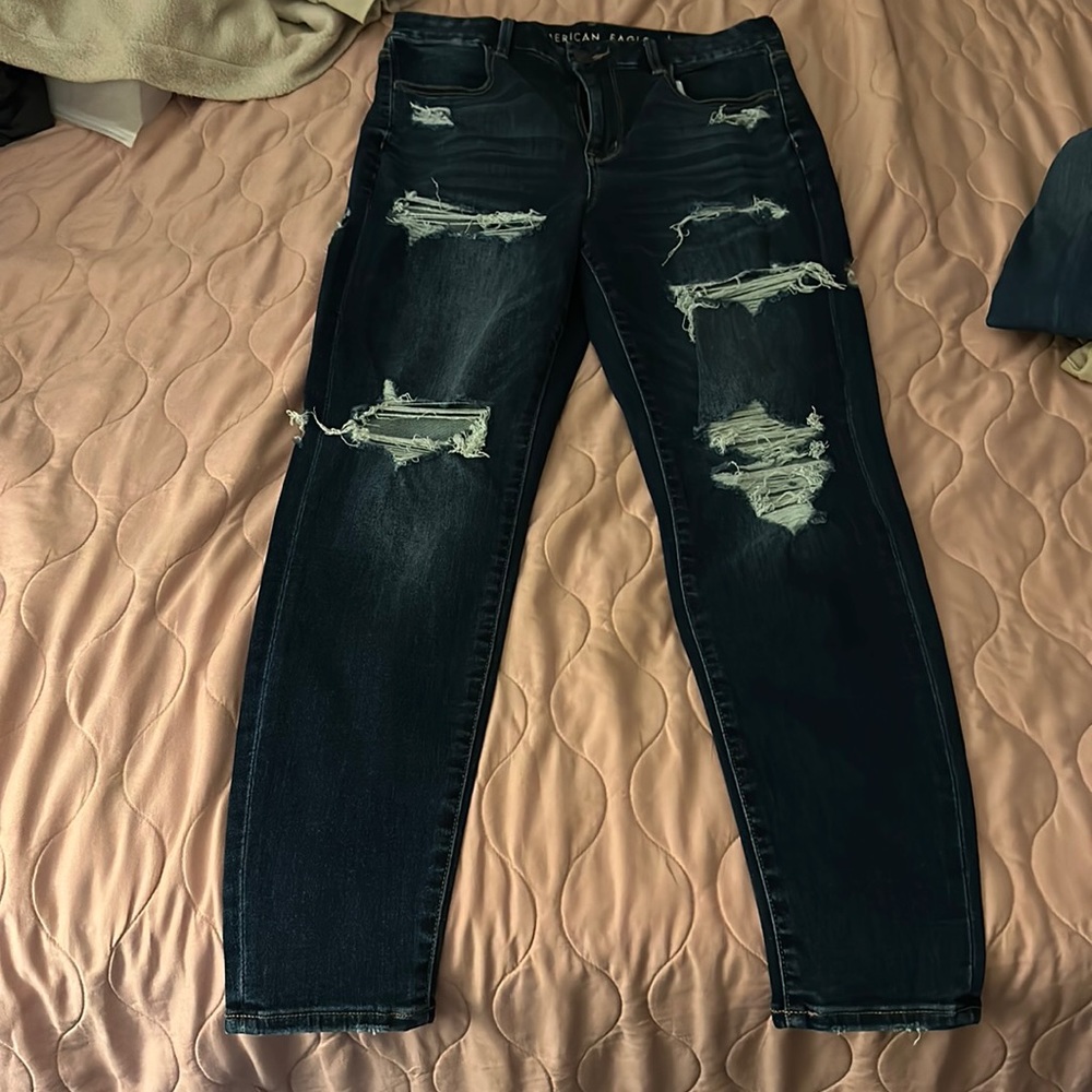 AEO Curvy Hi-Rise Dark Wash Distressed Jegging Size 12 Regular (EUC)